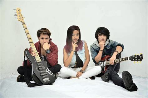 Download mp3 ilusi lirik gratis, ada 20 daftar lagu ilusi lirik yang bisa anda download. Lirik Lagu Marry Me by iamNEETA ~ ♥♥ RAZ©