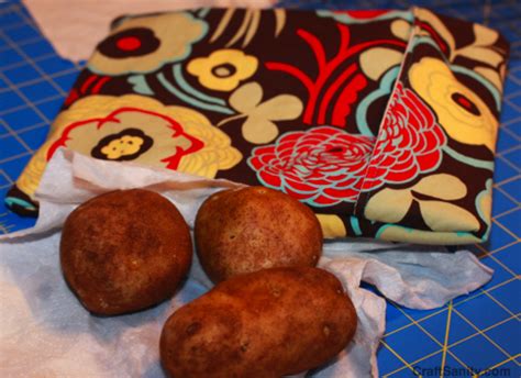 With a fork, stab your potato all over: Tutorial: Potato bag for microwaving baked potatoes - Sewing