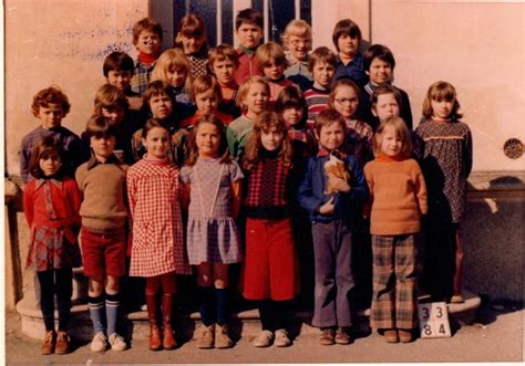 Andrew gaze is on facebook. Photo de classe Cours Elémentaire 1ère année de 1977 ...