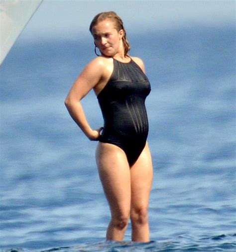Reddit has thousands of vibrant communities with people that share your interests. Már gömbölyödik Hayden Panettiere pocakja - fotók | NLCafé