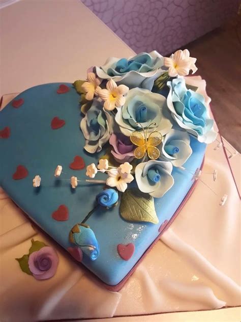 Scopri ricette, idee per la casa, consigli di stile e altre idee da provare. kek bentuk love - Prettysmallbakery