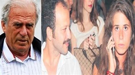 Mustafa denizli 2011 yılında evlenmişti. Baba uyarısına rağmen aşka devam! - SacitAslan.com