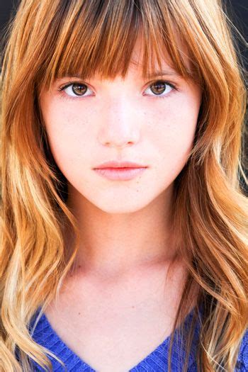 Yas b @bellathorne #phantom pic.twitter.com/rgurvtwgps. An old one #bellathorne | Bella thorne, Bella thorne young ...