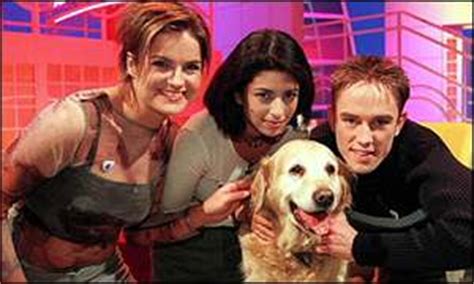 A lovely reunion of former blue peter presenters konnie hug, simon thomas, mark curry, sarah green and of course matt baker. BBC News | ENTERTAINMENT | Blue Peter's Katy quits