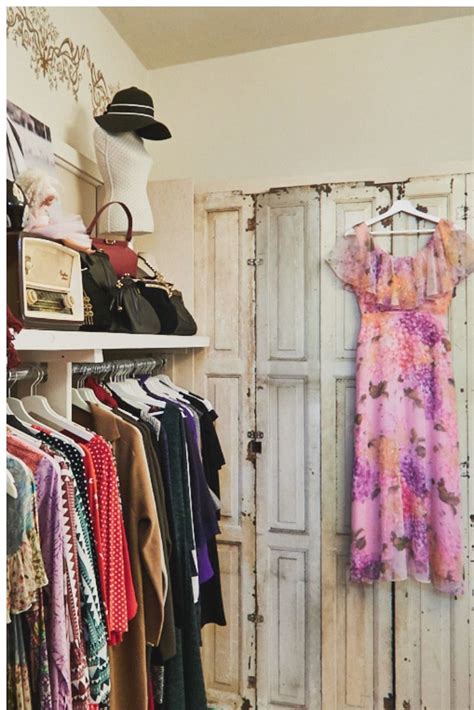 We are founded in 2010, located in masai, johor bahru, malaysia. Second Hand in Düsseldorf: Die besten Vintage Shops ...