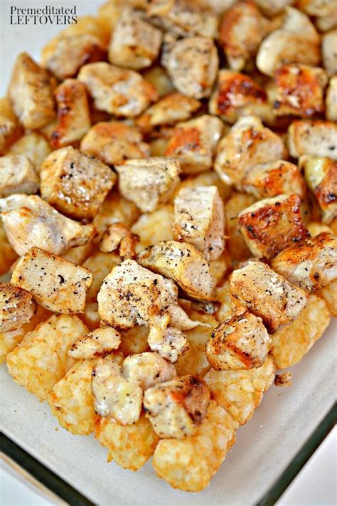 Layer the cooked chicken on top of the tater tots. Chicken And Rice Bacon Ranch Tater Tot Casserole : Bacon ...