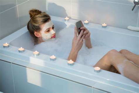 Viimeisimmät twiitit käyttäjältä vibrator lovers(@vibratorvideos). Tragischer Unfall: Führte ein Smartphone in der Badewanne ...