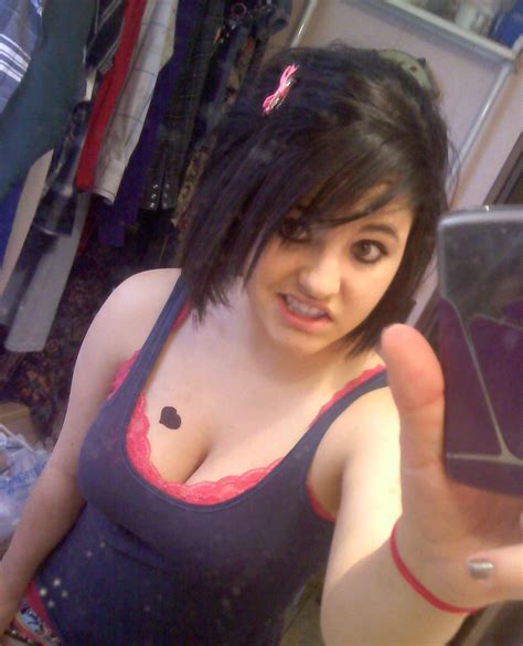 Lesbea young lez with cute amateur. Chicas Emos - Página 2 - Foros Perú