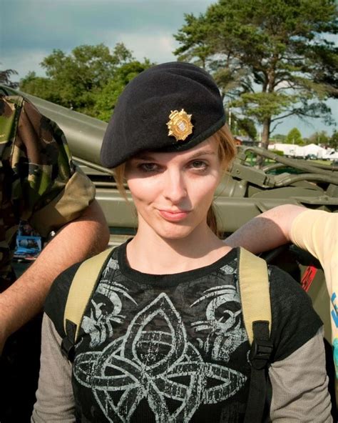 Lisa kelly is not a woman who likes to stay put. Lisa Kelly: Ice Road Trucker(s) | Lisa kelly trucker ...