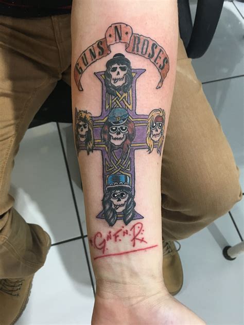 Guns and roses tattoos designs ideas and meaning tattoos. Guns N Roses tattoo #gnr #gnfnr #axl #slash #duff #steven ...