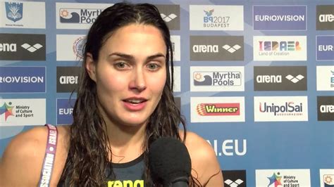 The hungarian beauty zsuzsanna jakabos hold the second place on the hottest women swimmers alive list. Jakabos Zsuzsanna a 400m vegyes döntője után - YouTube