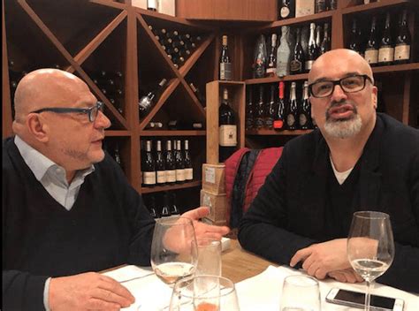 Giovanni ciacci è un personaggio della televisione è compaesano di carlo conti, noto conduttore televisivo. Incontro segreto tra Giovanni Ciacci insieme a Platinette ...