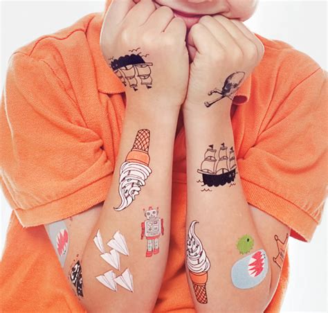 Leave the solution on the skin for a few minutes, then grab a clean wash cloth and begin rubbing that tattoo vigorously. How To Take Off Temporary Tattoos - Tattoo Image Collection