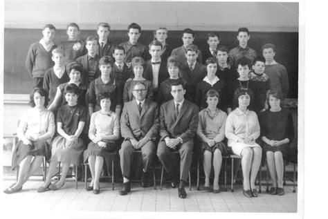 Pronunciation of the name chenee (23 language audio files) Photo de classe 4ème Moderne C de 1962, ATHENEE ROYAL ...