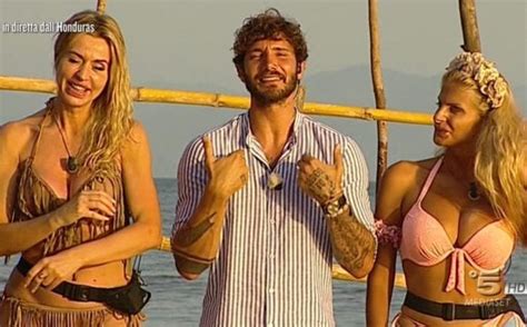 Update information for simon marini ». L'Isola dei Famosi: la lite shock tra Valeria Marini e ...