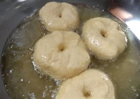 Resep donat kentang empuk dan lembut takaran sendok mama cello. Resep Donat Kentang Takaran Sendok : Resep donat kentang ...