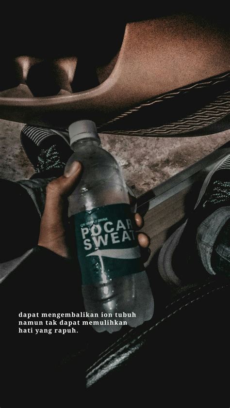 Tidak hanya sebatas itu, ada juga quote cinta islami yang tentunya memberikan afirmasi yang positif. Pin oleh rills di Quotes | Kutipan tumblr, Kutipan humor ...