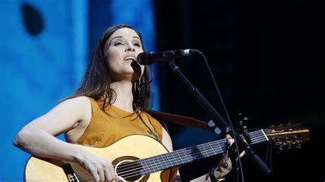 Australian singer/songwriter missy higgins has enjoyed phenomenal success with her irresistible melodies and 'arrow through the heart' lyrics, delivered by a striking voice that clearly means it. Zoo Twilights lineup 2020: Missy Higgins to perform at Melbourne event, Meg Mac | Herald Sun