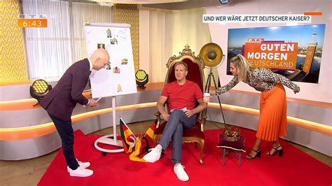 Mit guten morgen deutschland präsentiert sich der frühe morgen bei rtl mit einem informativen wie unterhaltsamen magazin. cap-20191022-0640-RTL-HD-Guten-Morgen-Deutschland-00-03-30 ...
