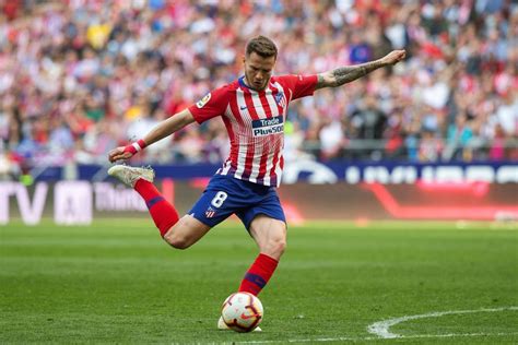 Saul niguez claims it would be impossible for him to leave atletico madrid for real, while he never gave much thought to interest from barcelona in the recent past. Saúl Ñíguez: "El Real Madrid siempre que juega contra ...