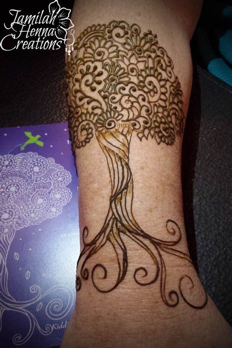 Henna tattoo, also known as mehndi, is a sort of temporary tattoo that is very common in south asian countries, as well as countries in the middle east. colorful henna tree of life - Google Search | Henna tree ...