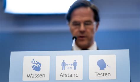 We hebben allemaal de discipline op te brengen om ons aan de basisregels te houden.'' Persconferentie Rutte Achtergrond - Het Raadsel Rutte De ...