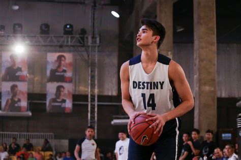 Regardless of which hairstyle he wears, fans cannot stop talking about. Kobe Paras withdraws from UCLA for failing to meet ...