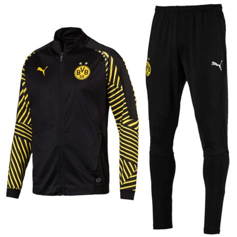 Der neue trainer kommt dem ideal des bvb sehr nahe. Borussia Dortmund training pre-match black tracksuit 2018 ...