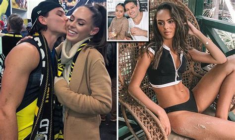 The daughter of brendan fevola, mia is an aspiring fashion designer. Brendan Fevola's daughter Mia cheers on Daniel Rioli at ...