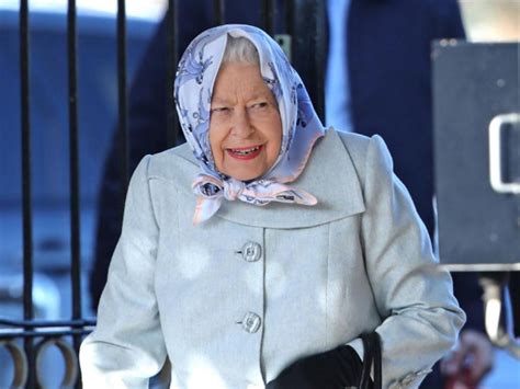 Супруг британской королевы принц филипп скончался в возрасте 99 лет. Королева Елизавета : Koroleva Elizaveta Ii Proiznesla ...