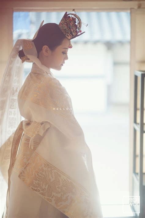 Make your wedding day truly yours. Korean traditional clothes, hanbok wedding photo, Korea ...