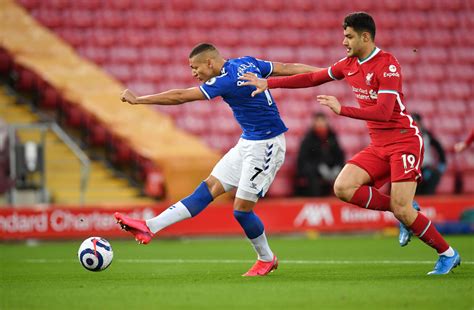 Richarlison de andrade (born 10 may 1997), known as richarlison is a brazilian professional footballer who plays as a forward for premier league club . Everton: Richarlison recalls chat with future teller ...