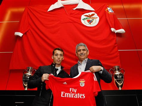 Grimaldo made 43 appearances for benfica last season, scoring twice and making ten assists. Oficial: Grimaldo é reforço do Benfica - I Liga - SAPO ...