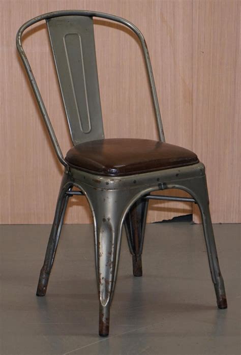 On the go linens is your one stop shop for all your fabric needs. Set of Four Gun Metal Grey Stacking Chairs Tolix V2 with Upholstered Seat Pad For Sale at 1stdibs