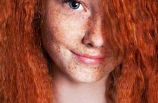 freckles freckled redheads ginger malyna garota sardenta genetic ninamalyna