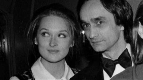 No he wasnt but he should have, i mean they made peace on eazy's death bed.the least he could have done was go to the funeral. John Cazale - Un attore, tanti personaggi - der Zweifel