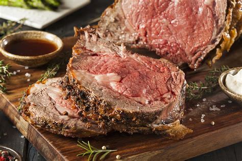 Prime rib is one of the most impressive roasts you can put on your holiday table, but if you're going to drop $100 or more on a piece of beef like that, you'll want to make sure you're cooking it right. Prime Rib Portland | Clyde's Prime Rib Restaurant and Bar