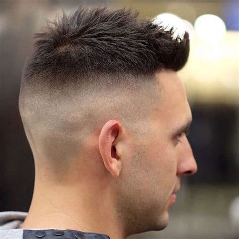 Try the low fade, one of the trendiest men's haircuts. 80 Sexiest Short Haircuts & Hairstyles for Men 2021