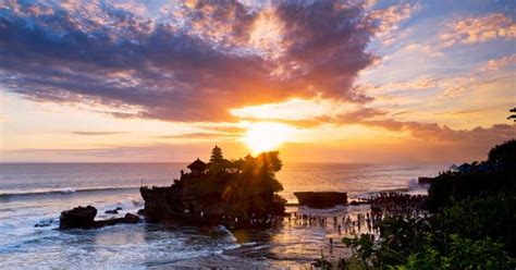 Ada lagi tempat rekreasi air yang tak kalah menarik dari kupang waterpark, yaitu subasuka waterpark. Subasuka Waterpark Harga Tiket Masuk 2021 : Life In Kupang ...