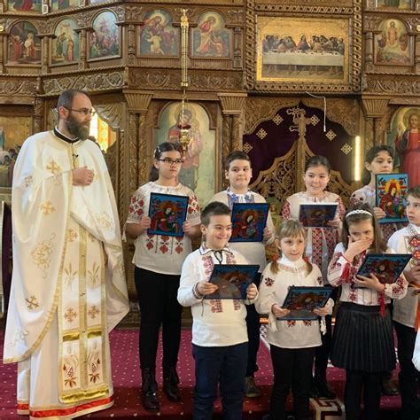 Pe 15 august, biserica prăznuieşte adormirea maicii domnului şi mutarea ei cu trupul la cer. Copiii Catedralei Ortodoxe "Adormirea Maicii Domnului ...