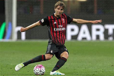 Man city are battling juventus and ac milan for manuel locatelli (left)credit: Milan-Craiova, Locatelli: "Voglio farmi trovare pronto dal ...