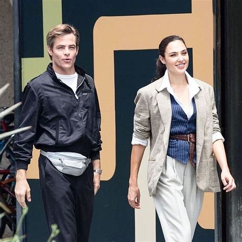 What this video about?wonder woman 1984 movie clip white house fight scenefirst fight scene of diana and barbara (cheetah)what this movie about? Gal Gadot and Chris Pine, #BehindTheScenes of "Wonder ...