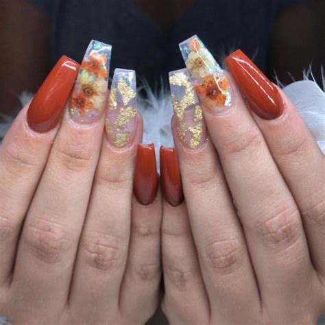 Continue until the form is completely covered. dried flower nail design - Google 搜索 | Fall acrylic nails ...