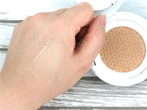 Suvia natural skin fit cushion, 15 гр. IOPE Air Cushion Matte Longwear Foundation in "N21 ...