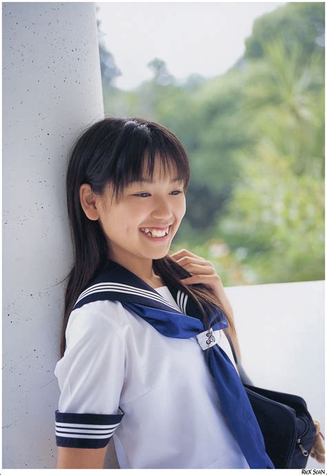The junior idol industry is a highly contentious one in japan. 鮎川穂乃果 グラビア水着画像「84枚」夏服