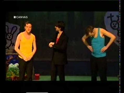 Neveneffecten is een serie van leuke montages gemaakt samen met mijn neef kristof. Neveneffecten Stofzuigerverkoper deel 1 - YouTube