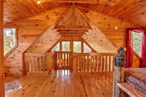 8 barely wet is a spacious, beautifully decorated cabin in pigeon forge, featuring an indoor pool, amazing mountain views and sleeps up to 8 guests. Bearly Naked Log Cabin - Gatlinburg, TN Cabin - Cozy ...