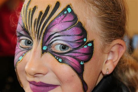 Your resource to discover and connect with designers face mark. mark reid | Cool face paint, Face painting, Face painting ...