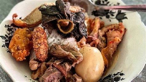 Bubur ayam menjadi salah satu makanan yang cukup umum di indonesia. Rekomendasi Bubur Ayam Di Nganjuk / Rekomendasi 9 Menu ...