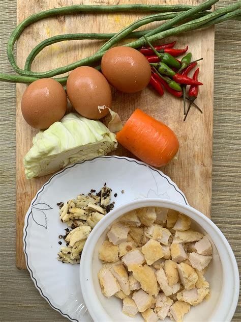 Nasi goreng bisa menjadi menu tinggi kalori dan tinggi lemak apabila dimasak dengan bahan dan cara tidak cermat. Resepi Nasi Goreng Cina yang sedap - My Resepi